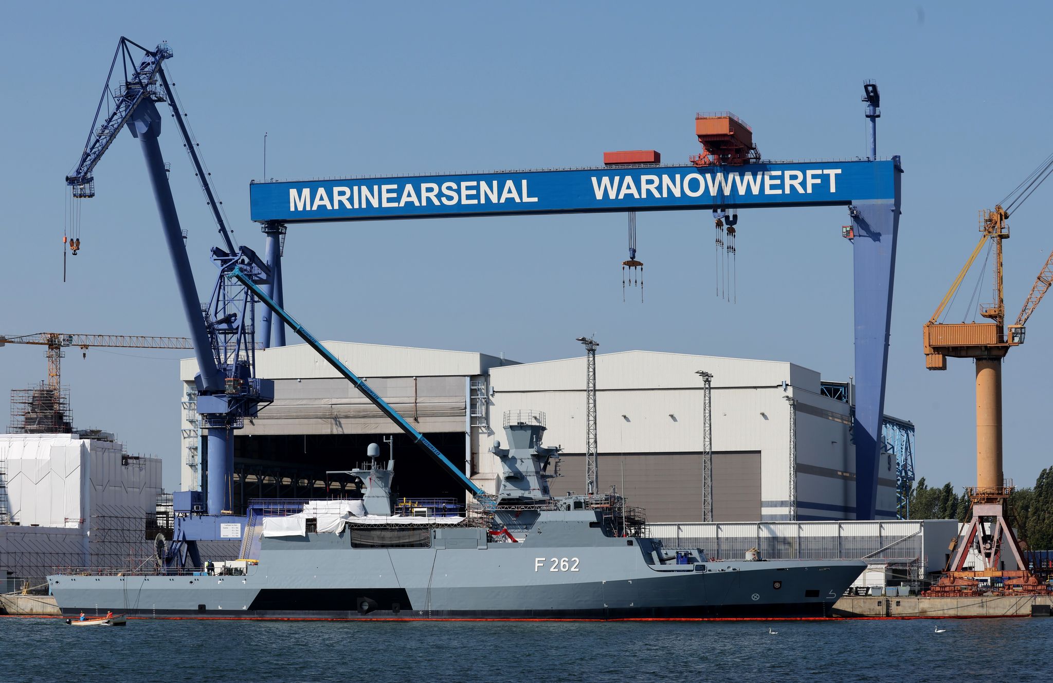 Aufträge für deutsche Industrie legen überraschend weiter zu