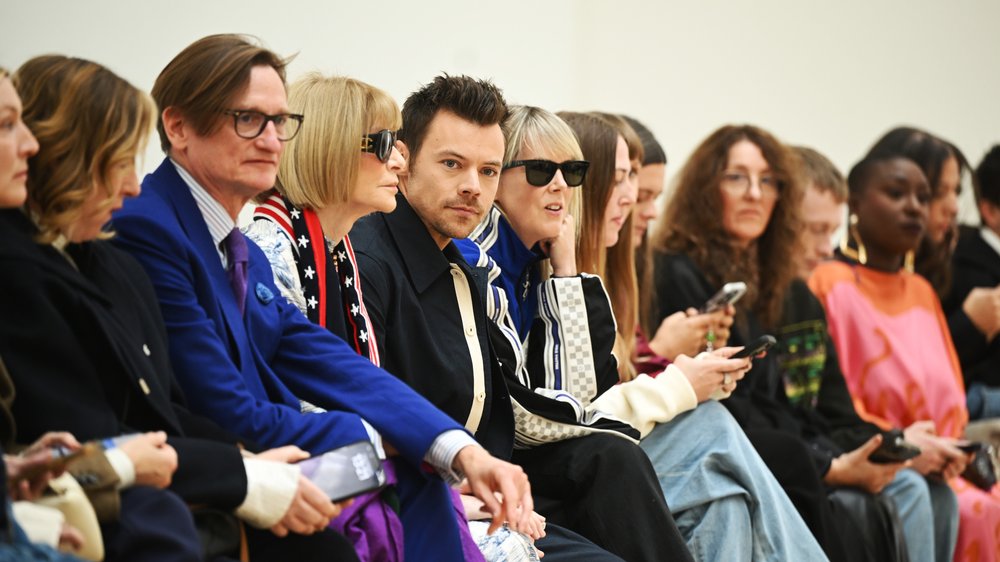 Harry Styles begeistert auf der Londoner Fashion Week