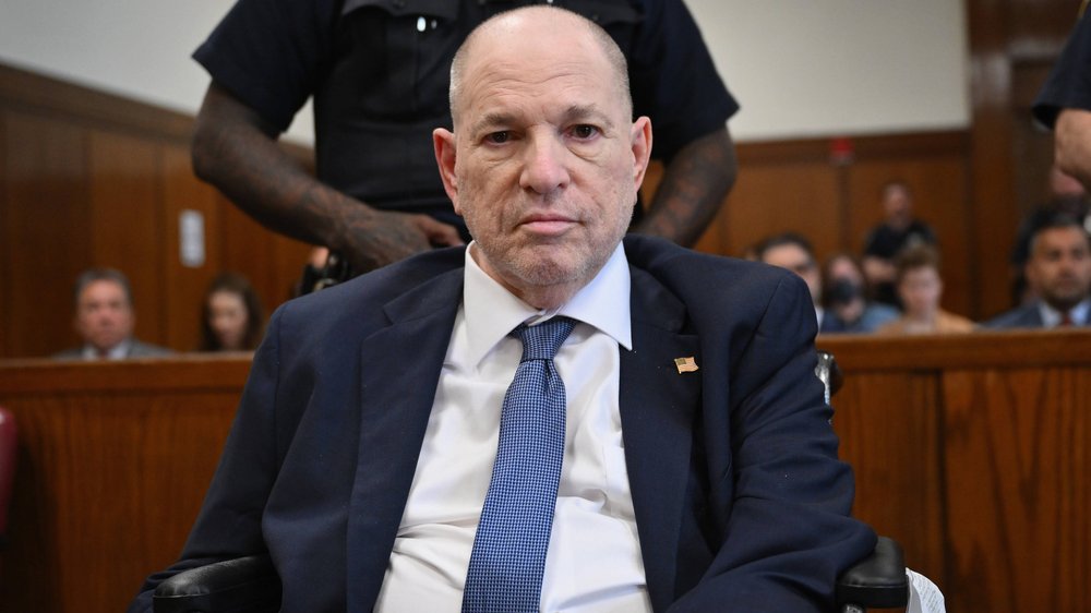 Inhaftierter Harvey Weinstein: Not-OP am Herzen