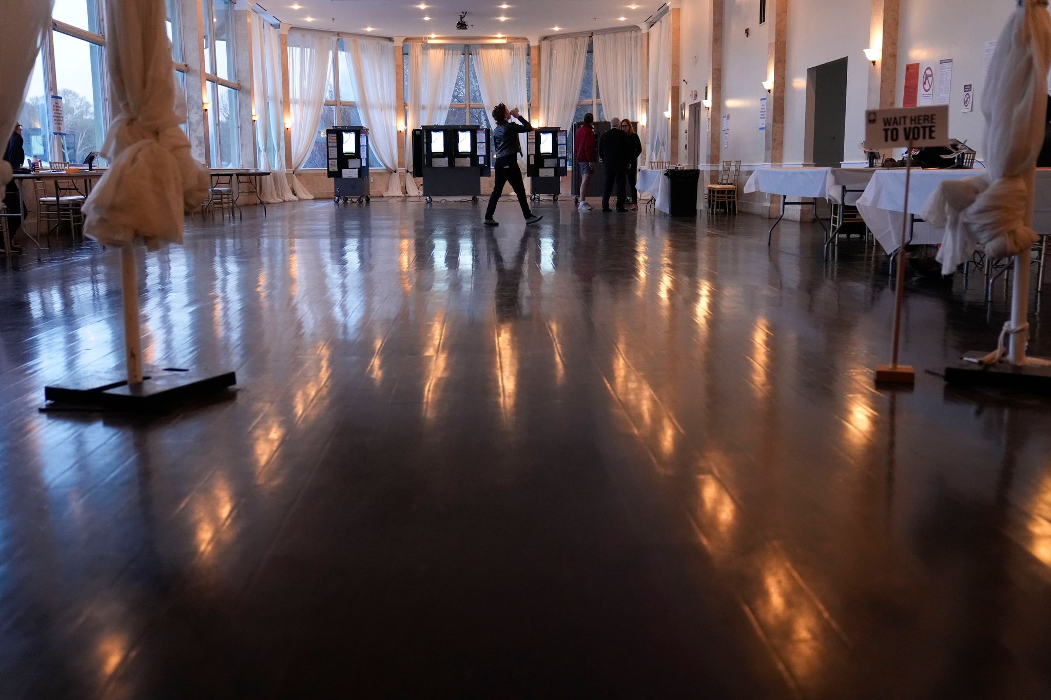 Harris bereit zu weiterem TV-Duell – Trump dagegen