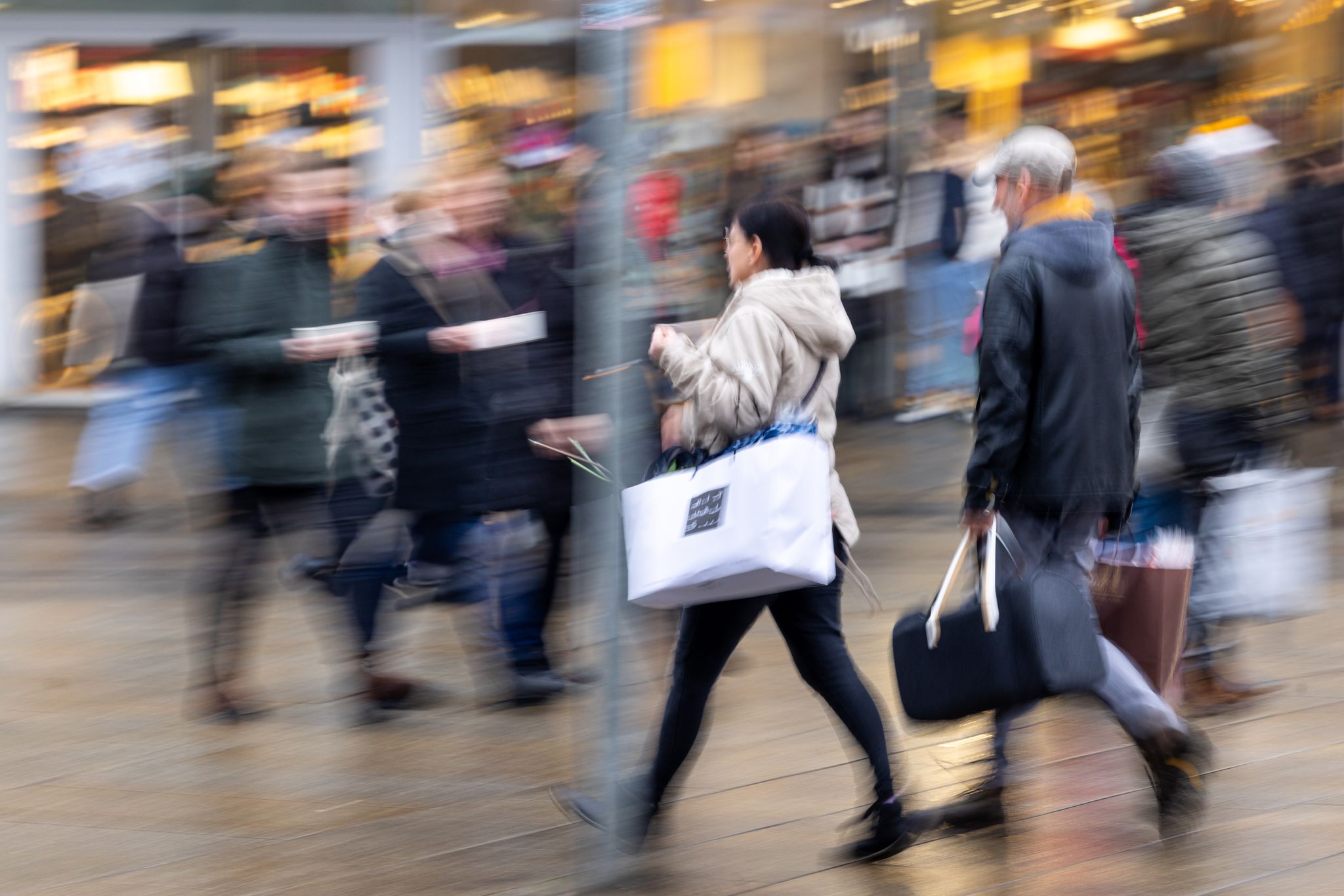 Verbraucher in Unsicherheit: Studie zeigt Trendwende