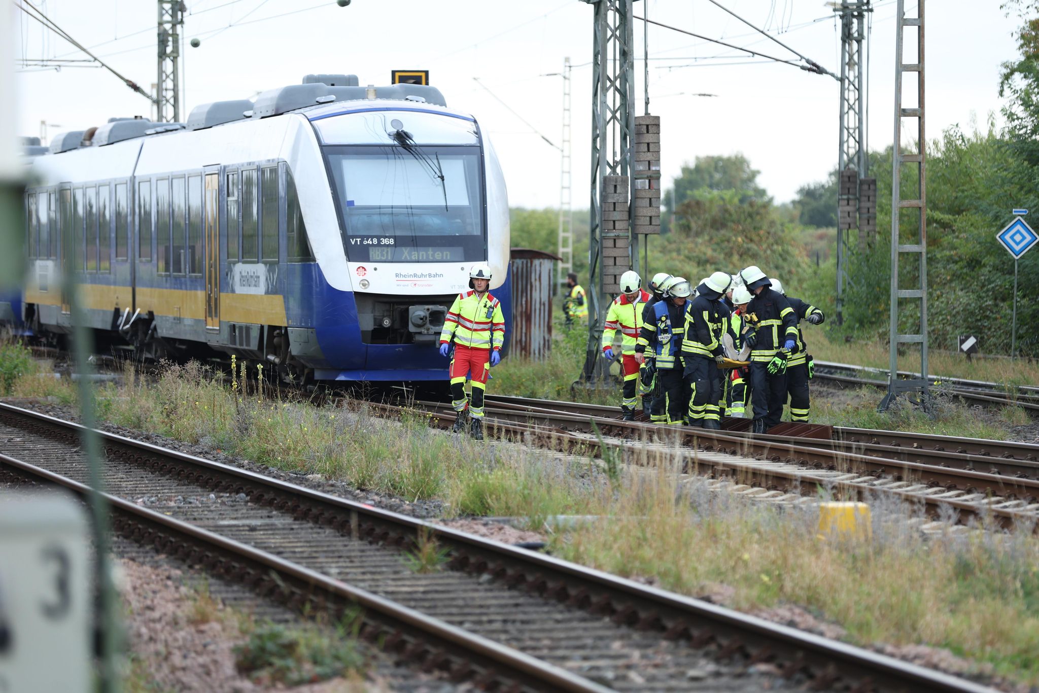 Regionalbahn rammt Güterzug – mehrere Verletzte bei Moers