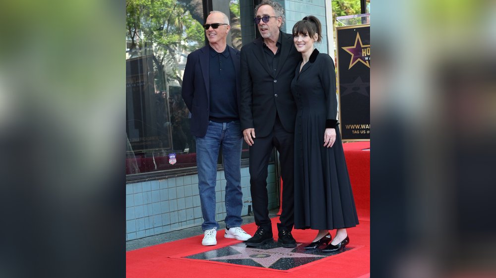 „Beetlejuice 2“-Regisseur Tim Burton mit Stern auf Walk of Fame geehrt