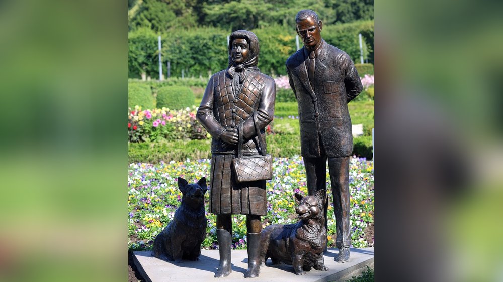 Heftige Diskussionen um neue Queen-Elizabeth-II.-Skulptur in Nordirland