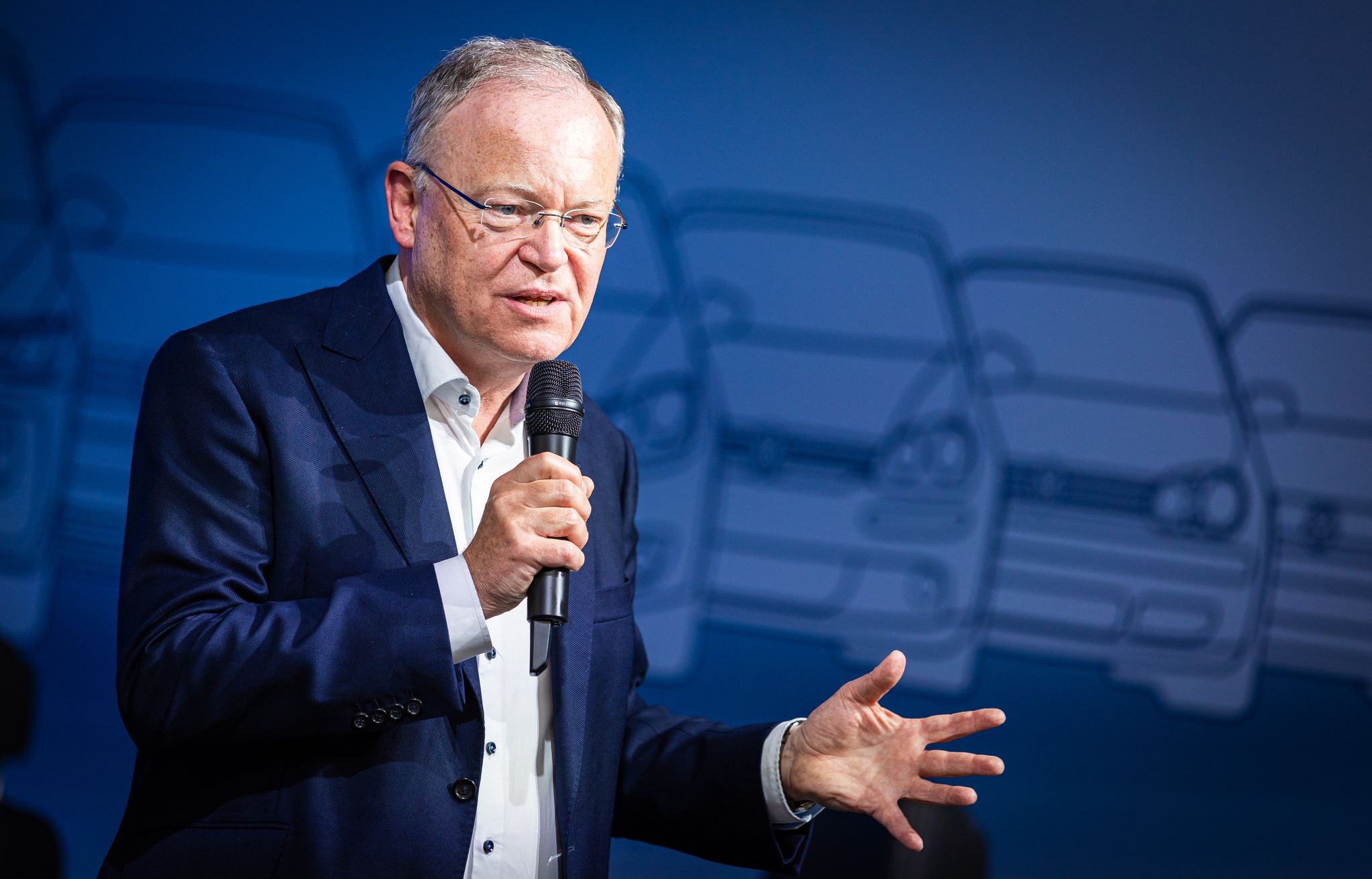 Ministerpräsident Weil sieht Lücke im Angebot von VW