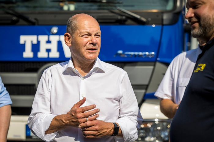 Brandenburg: Olaf Scholz besucht den THW-Ortsverband Potsdam