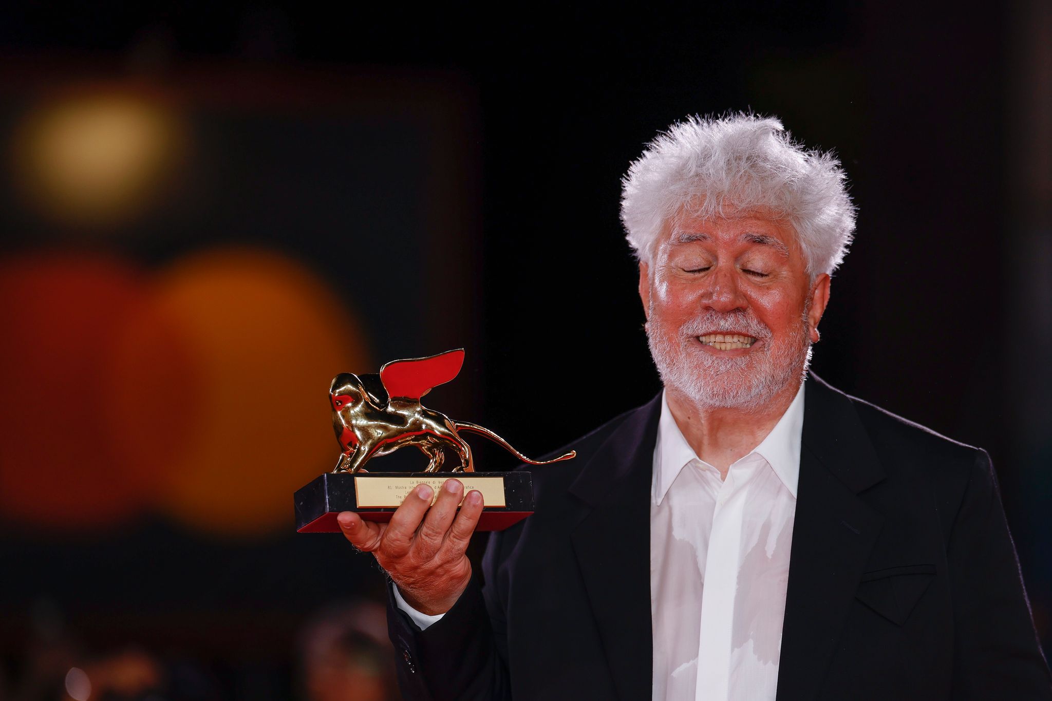 Almodóvar gewinnt Goldenen Löwen in Venedig mit Sterbehilfe-Drama