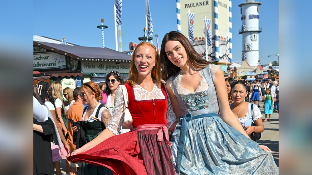Arnold Schwarzenegger begeistert auf dem Oktoberfest