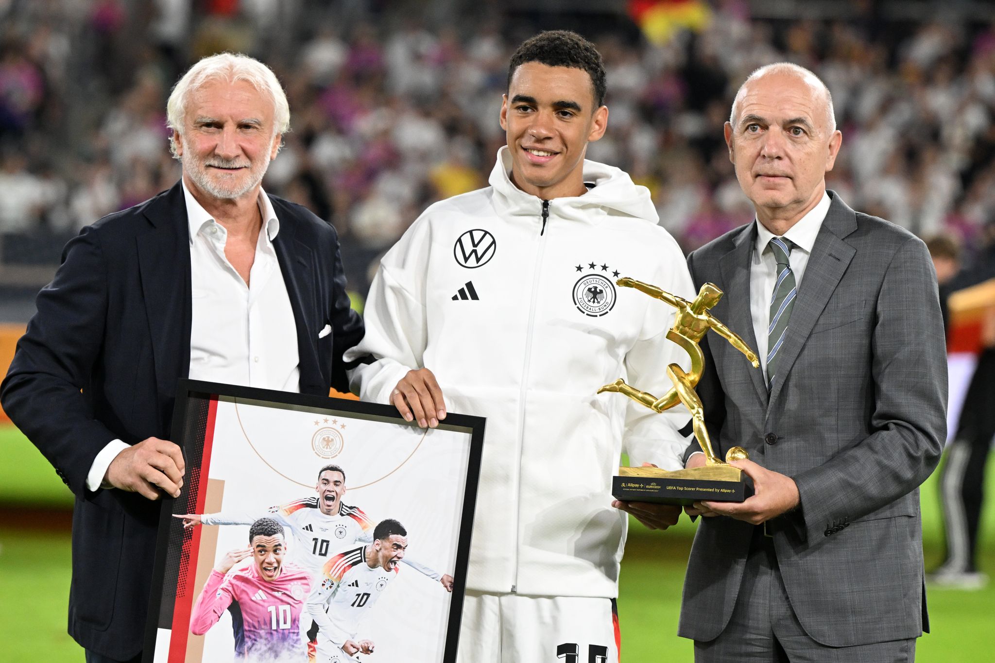 DFB-Größen vor Abschied, Völler plant Karriereende nach WM 2026