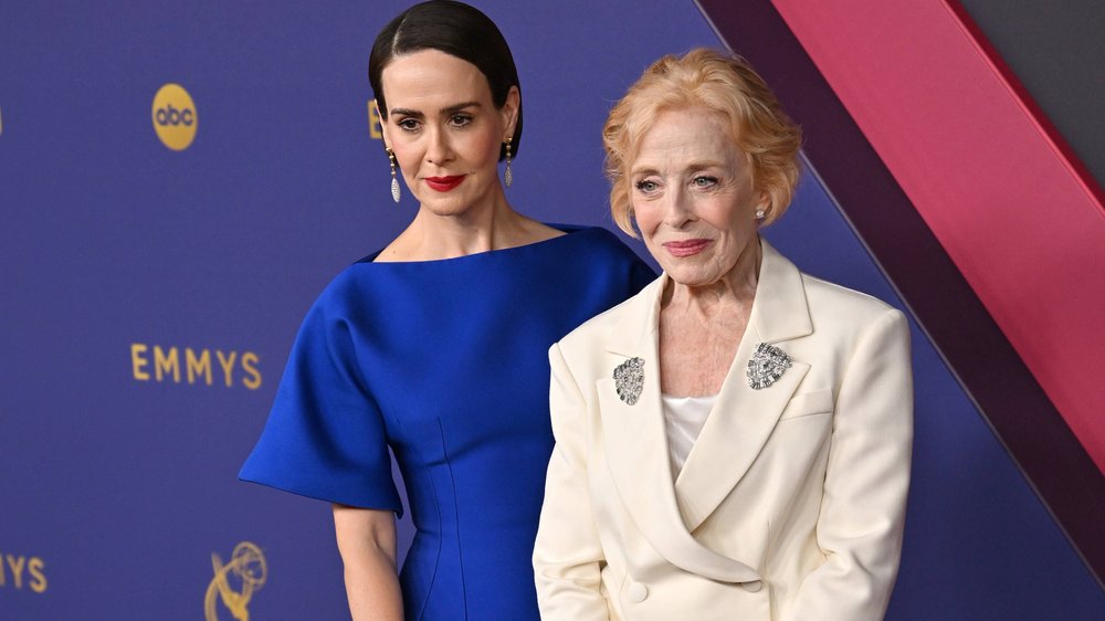 Holland Taylor und Sarah Paulson bei den Emmys: Ein seltenes Paar auf dem roten Teppich