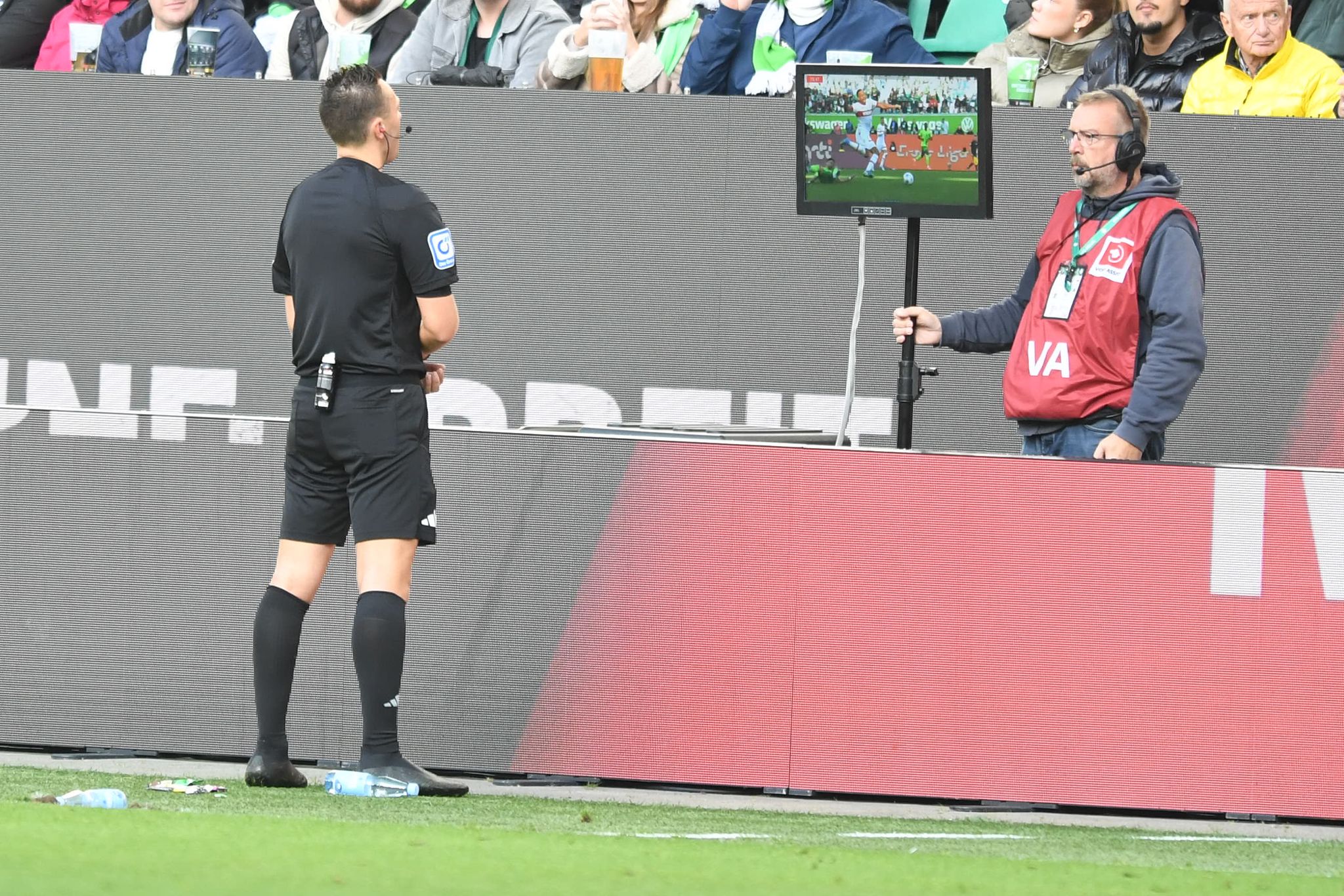 Fehlentscheidung und Regeländerungswunsch nach Wolfsburg-Stuttgart Spiel