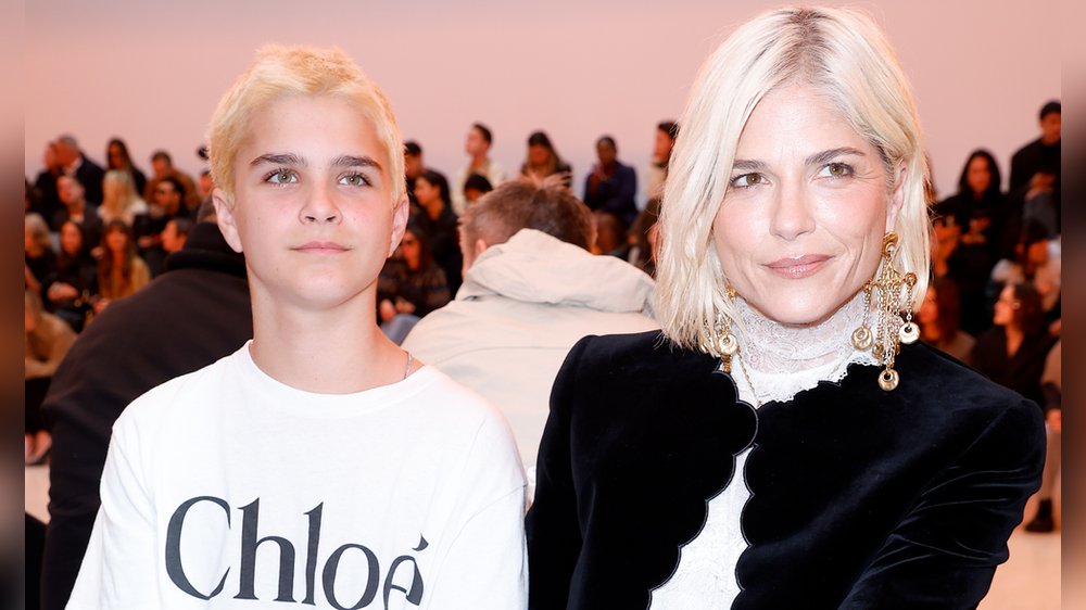 Selma Blair und Sohn Arthur bei der Pariser Fashion Week