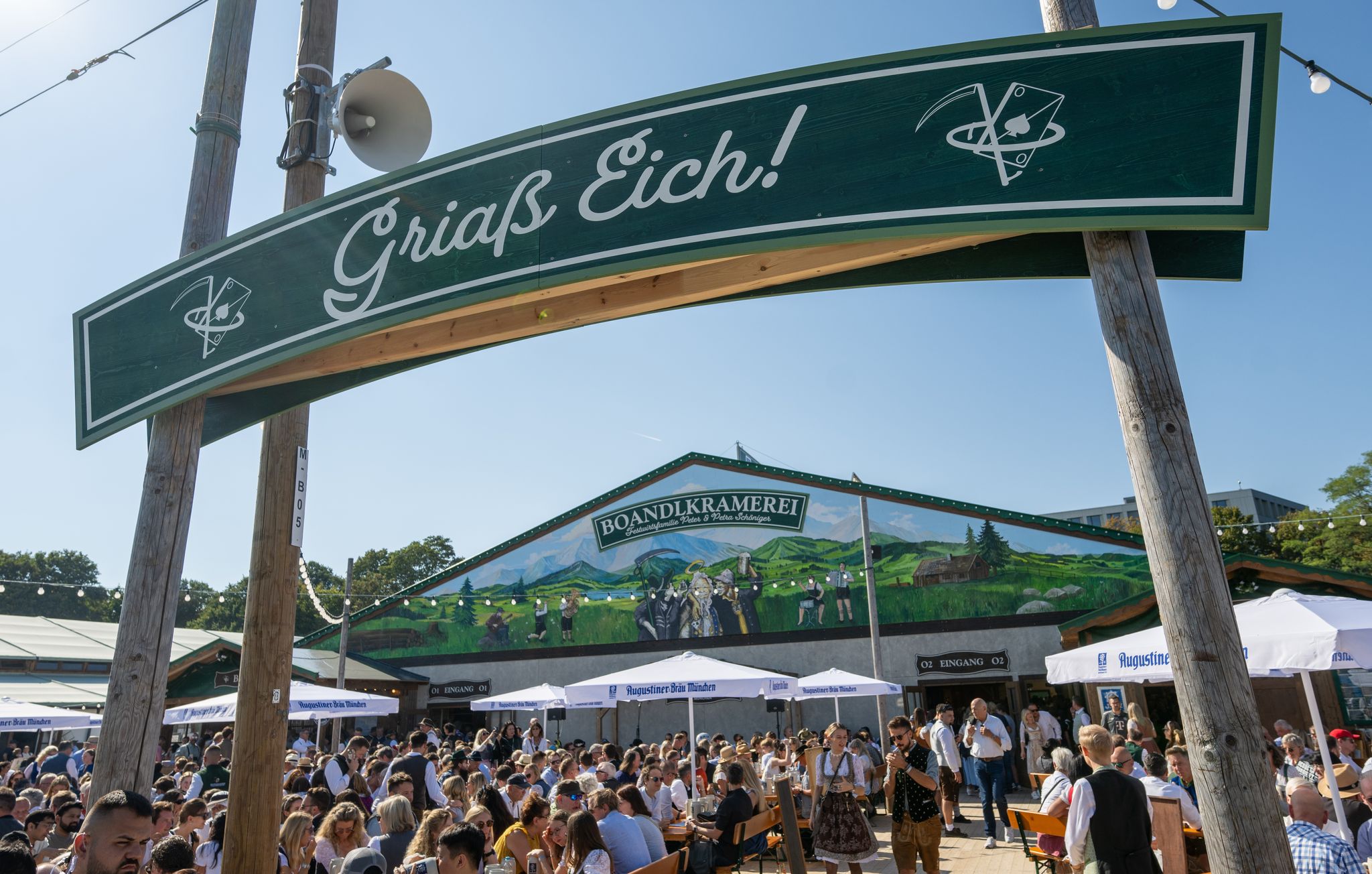 Veränderliches Wetter auf der Wiesn: Von Sonne zu Regen und Gewitter