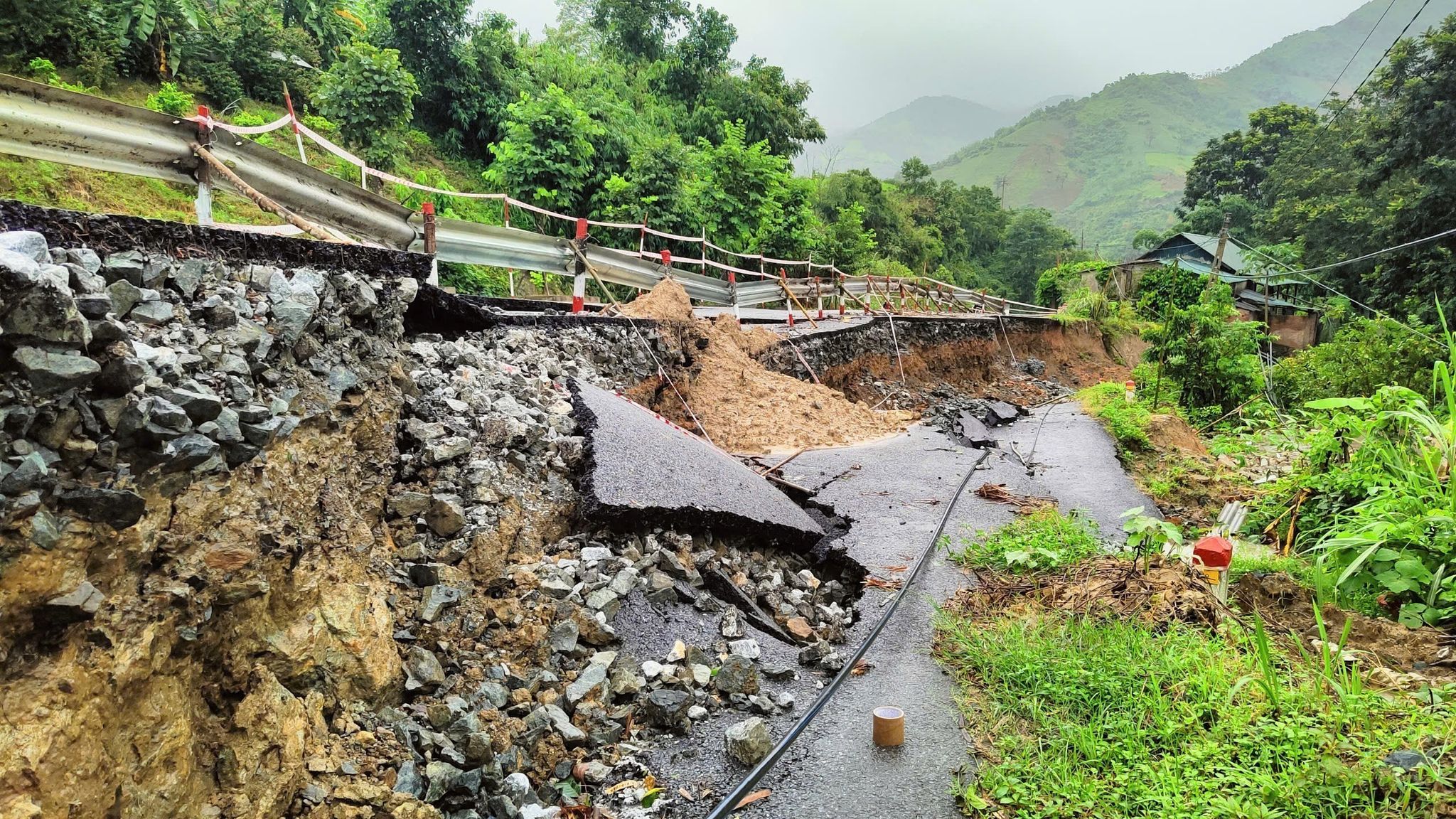 Dutzende Tote und Vermisste nach Taifun in Vietnam