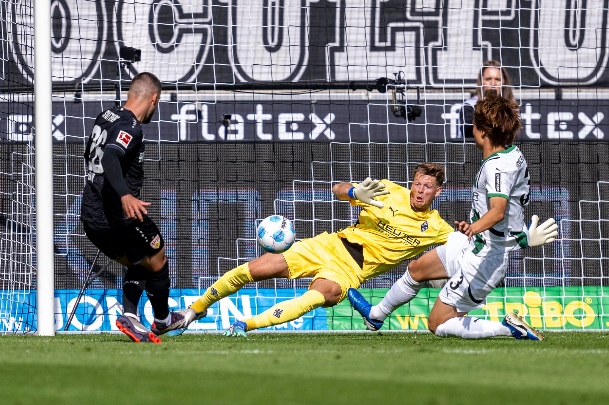Doppelpack von Demirovic beschert Stuttgart ersten Sieg