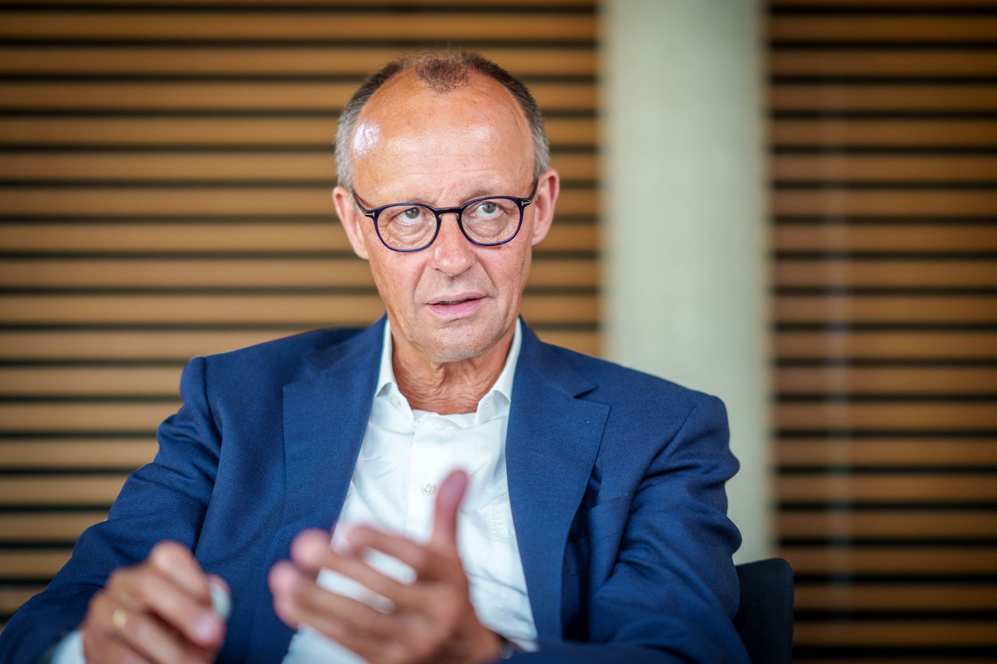 Unionsfraktionschef Friedrich Merz wirft Russland Kriegsverbrechen vor