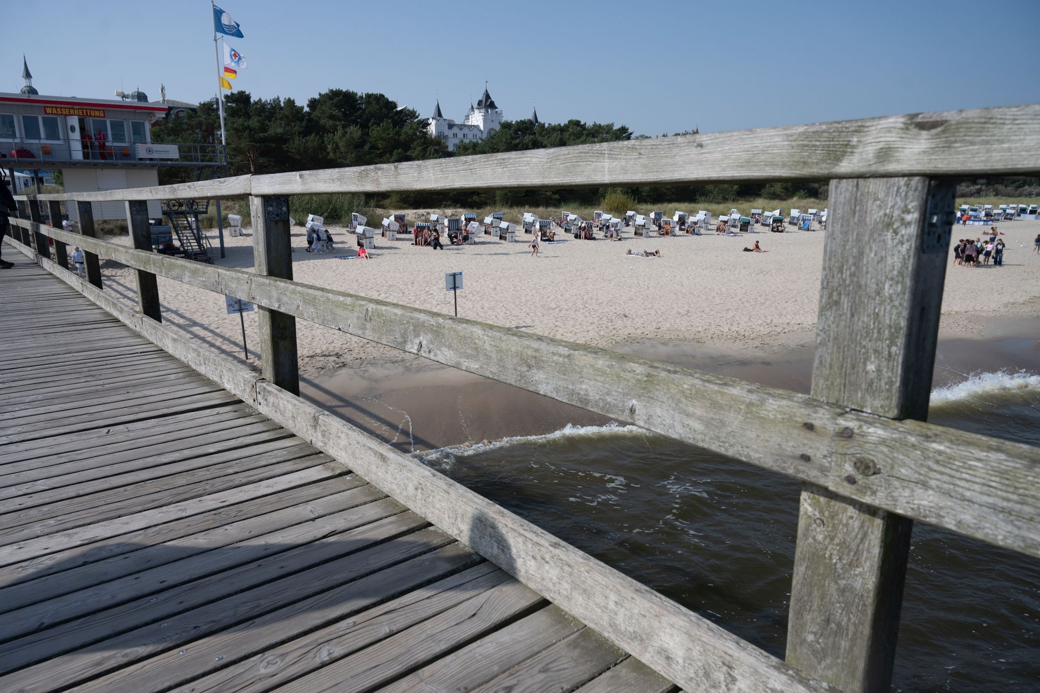 Kind stürzt von Seebrücke – Gericht lehnt Geldforderung ab