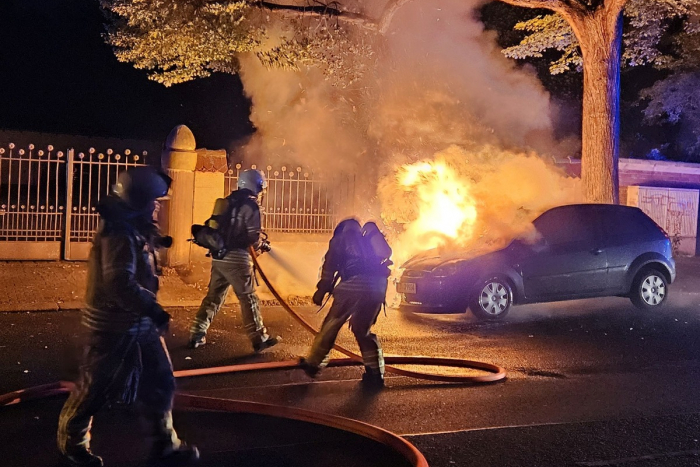 Dresden: Fahrzeugbrand