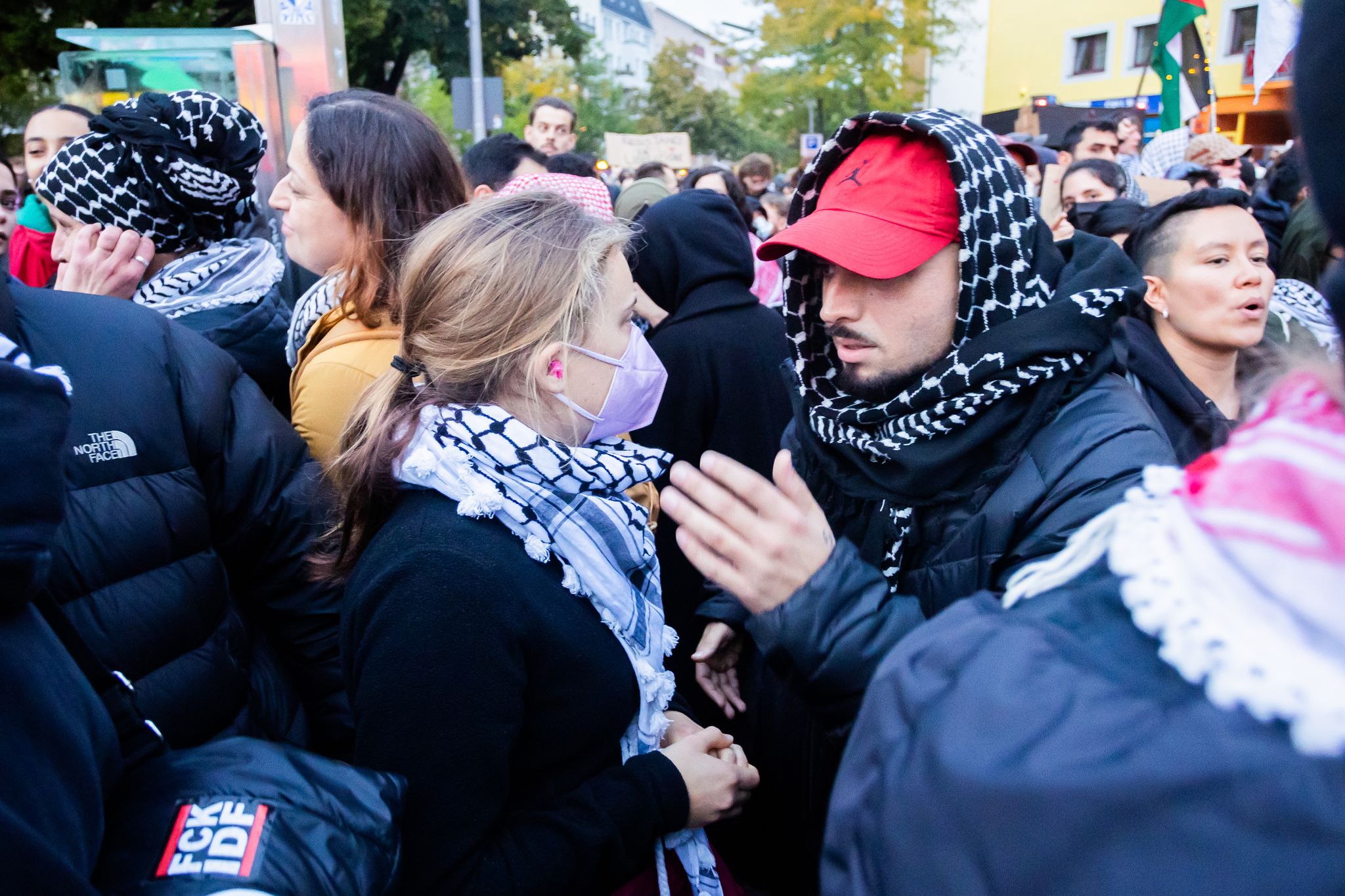 Flaschenwürfe bei propalästinensischer Demo in Berlin