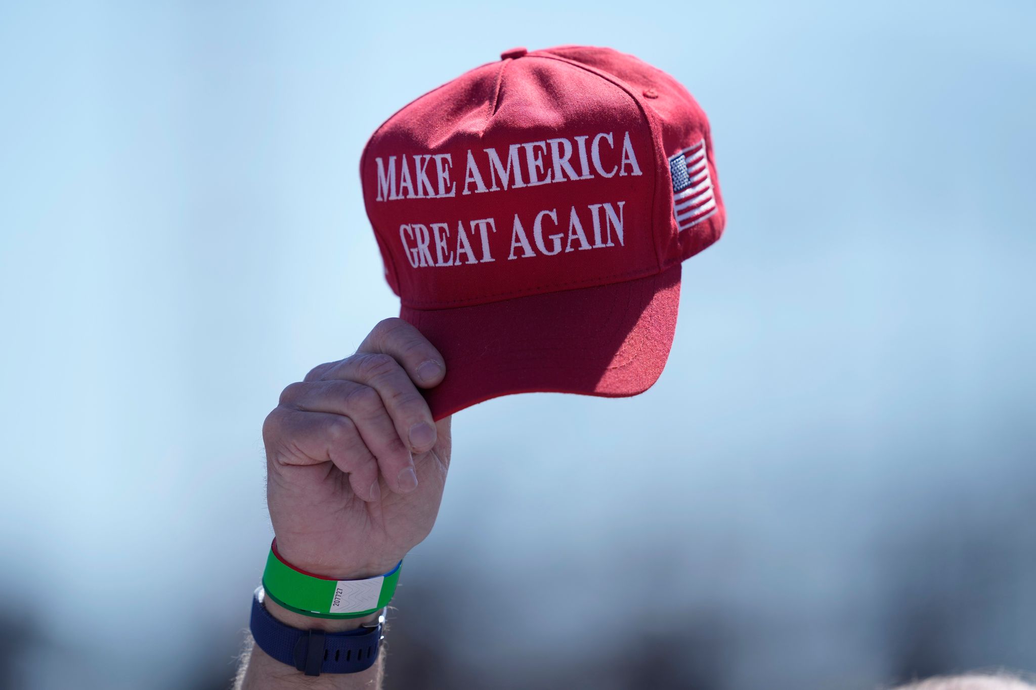 Streit um «Make America Great Again»-Mütze führt zu Flugverspätung