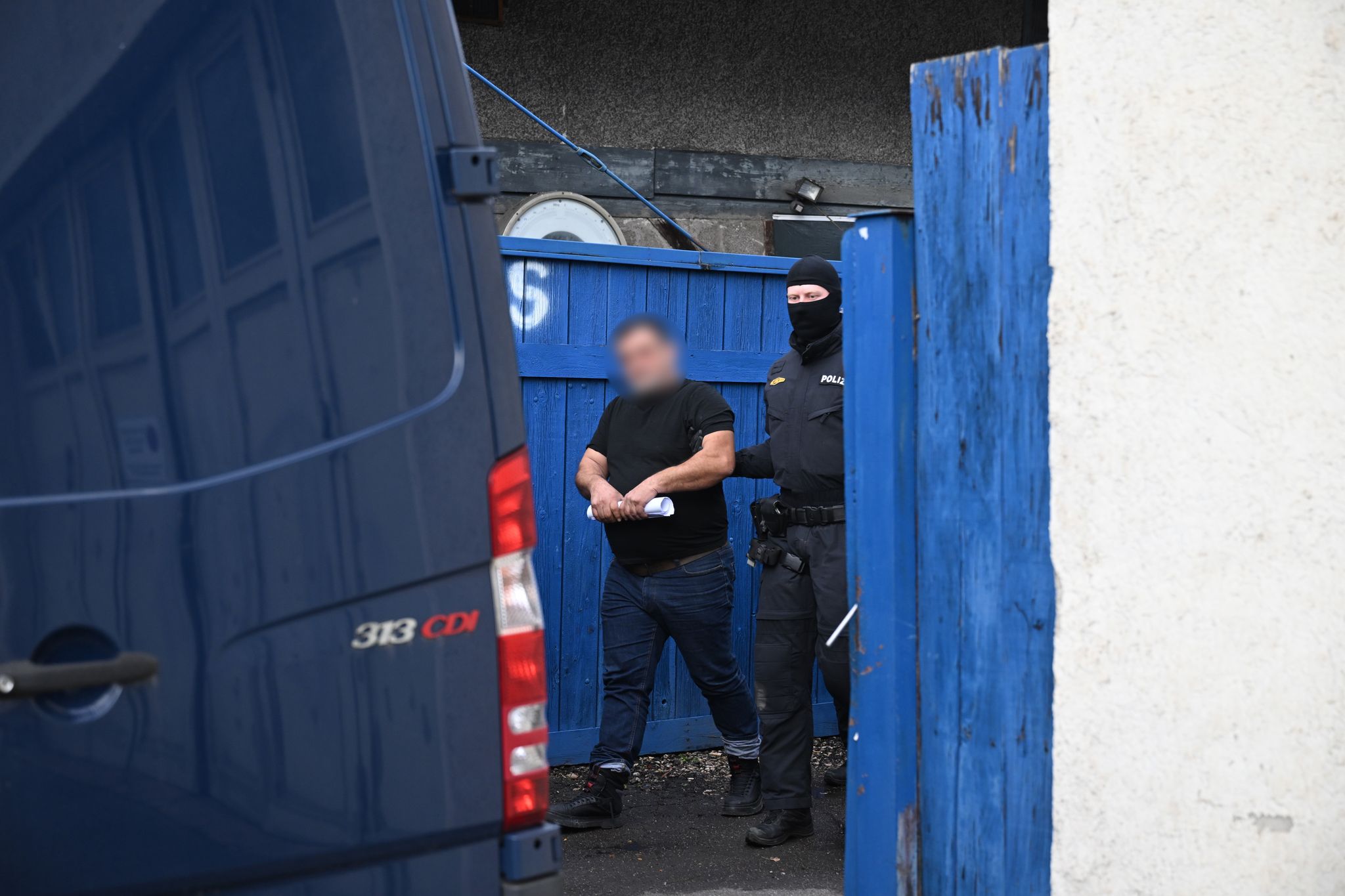 Polizei geht mit Razzia gegen georgische Diebesbande vor