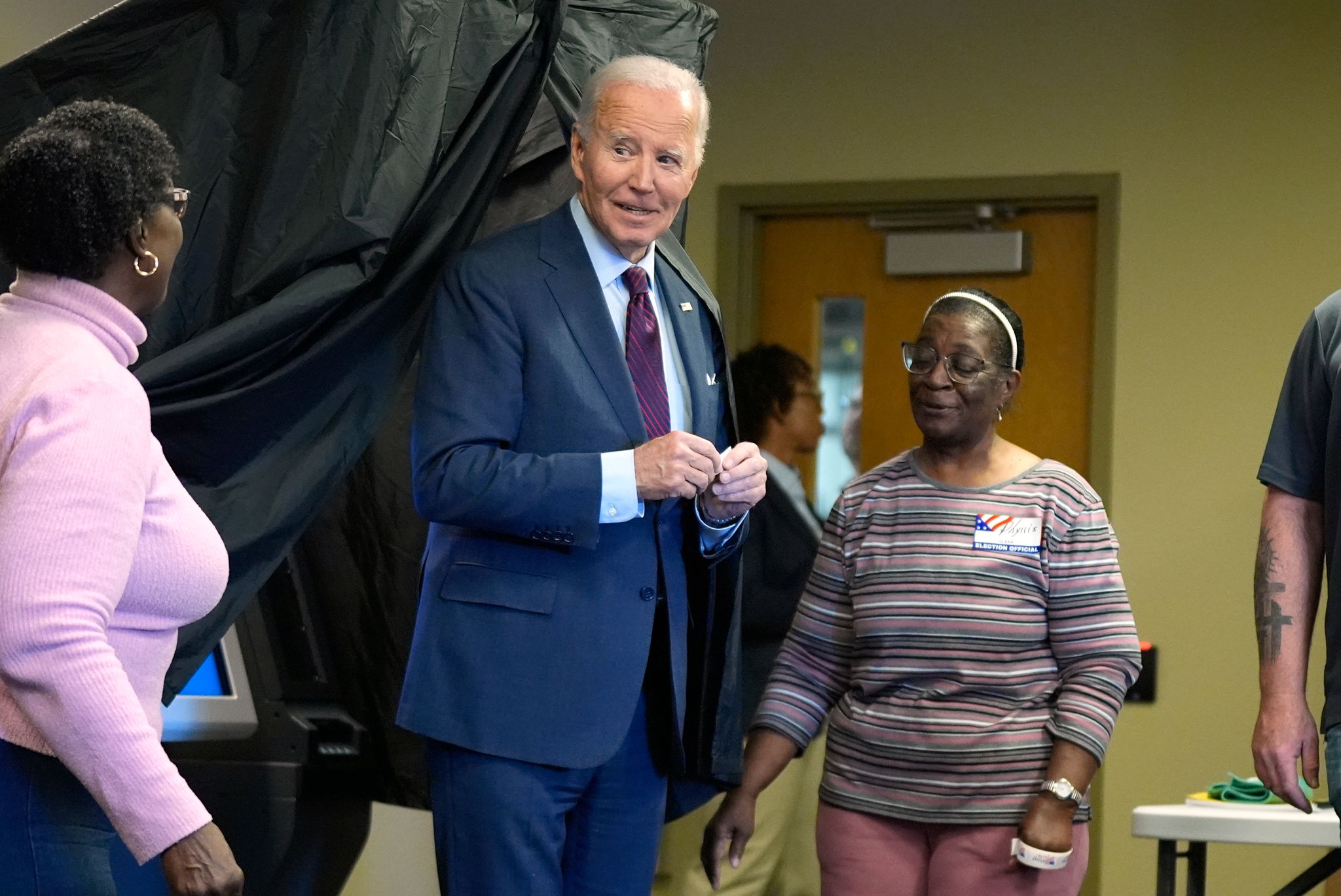 Wahlen in den USA: Präsident Biden hat schon abgestimmt