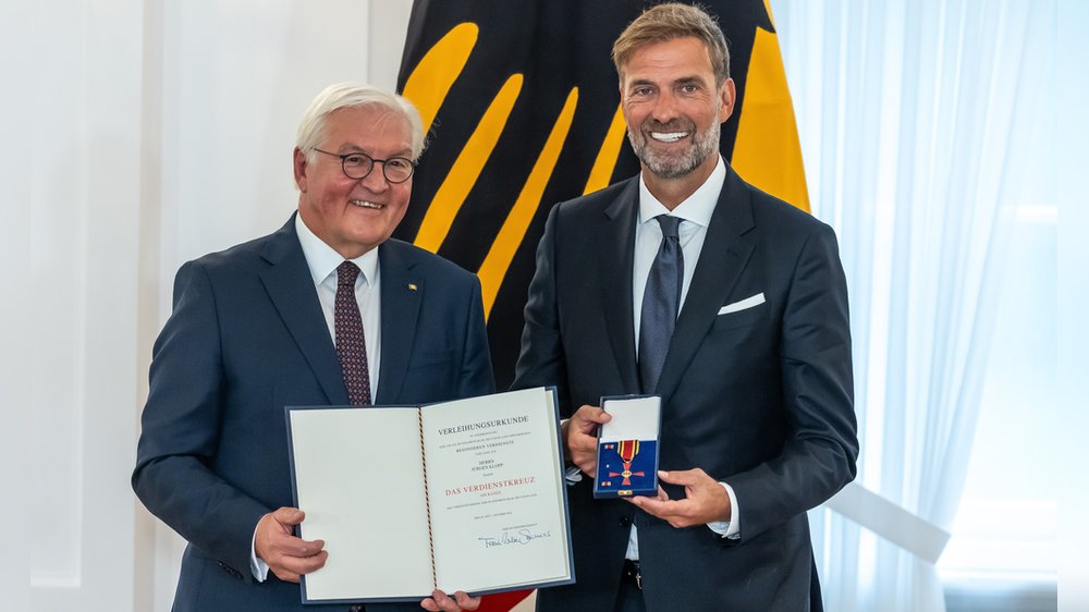 Jürgen Klopp erhält Bundesverdienstkreuz in Berlin