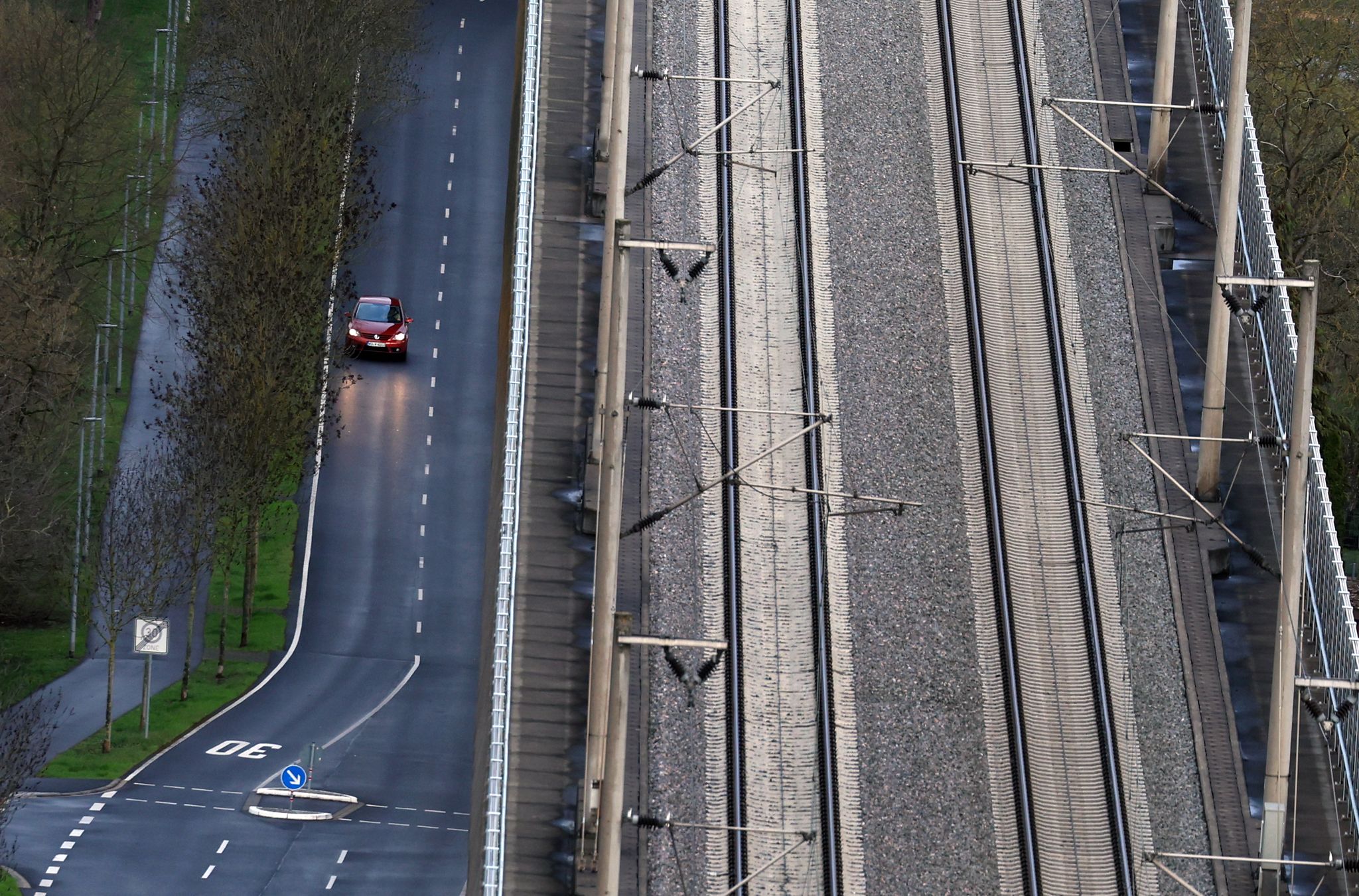 Verkehrspolitik nach Klimazielen ausrichten, sagt Experte