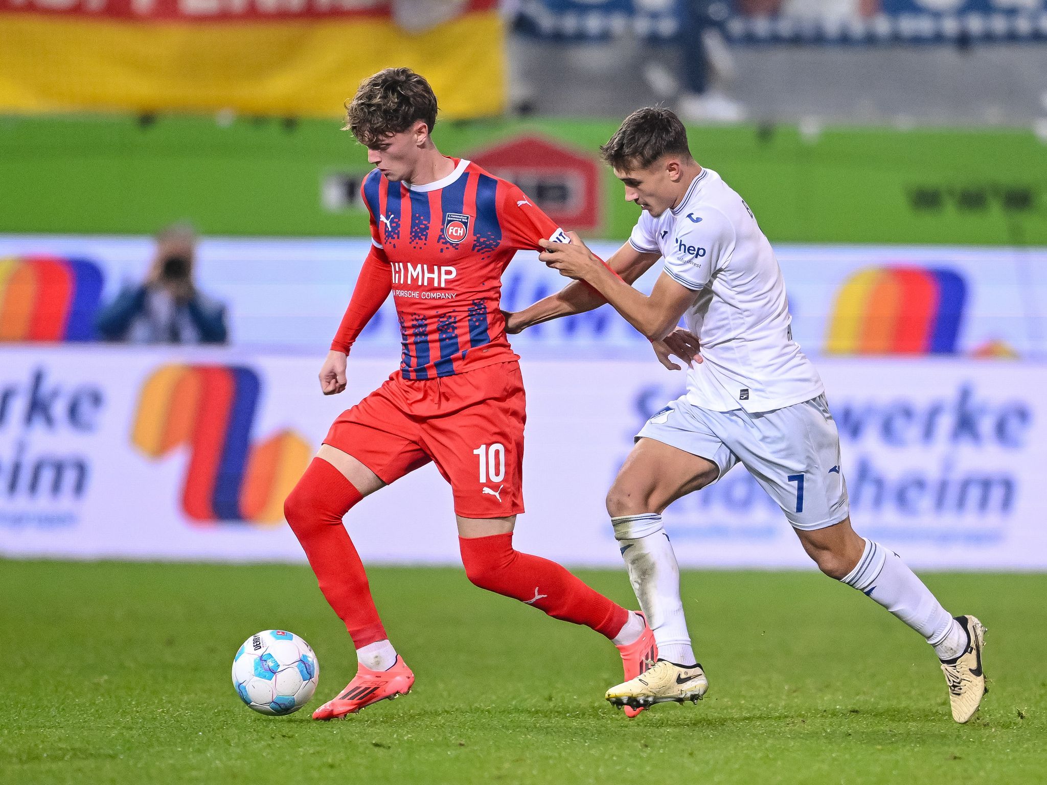 Heidenheim und Hoffenheim trennen sich torlos,Der 1. FC Heidenheim und die TSG 1899 Hoffenheim haben sich torlos getrennt. Beide Teams bleiben in der Tabelle.