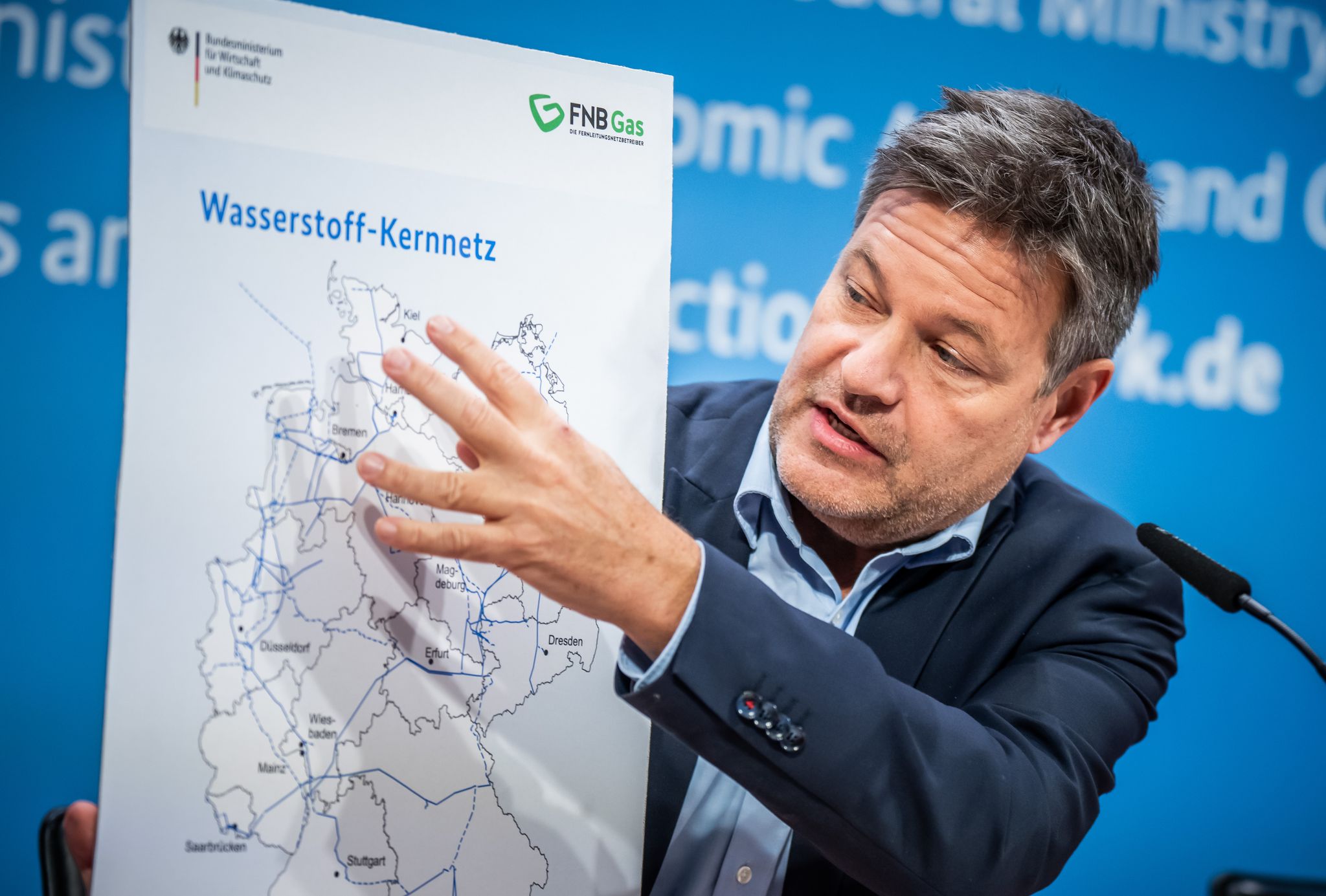 Bau von bundesweitem Wasserstoff-Kernnetz genehmigt