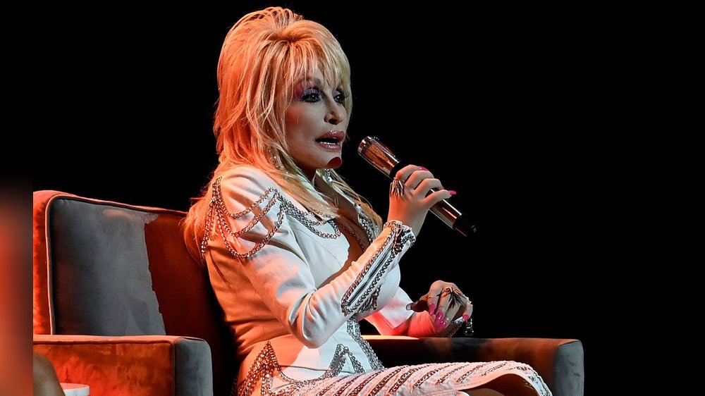 Dolly Parton spendet eine Million Dollar an Hurrikan-Opfer