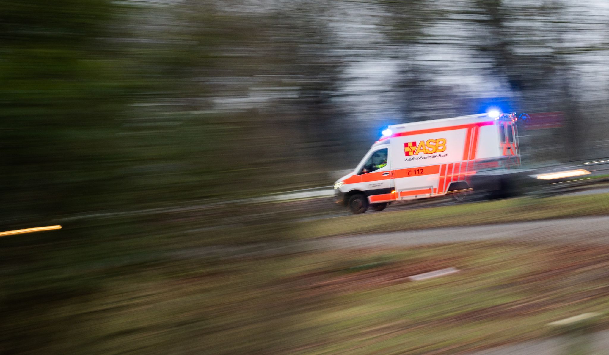 Junge Mutter stirbt im Allgäu – Vater und Kind verletzt