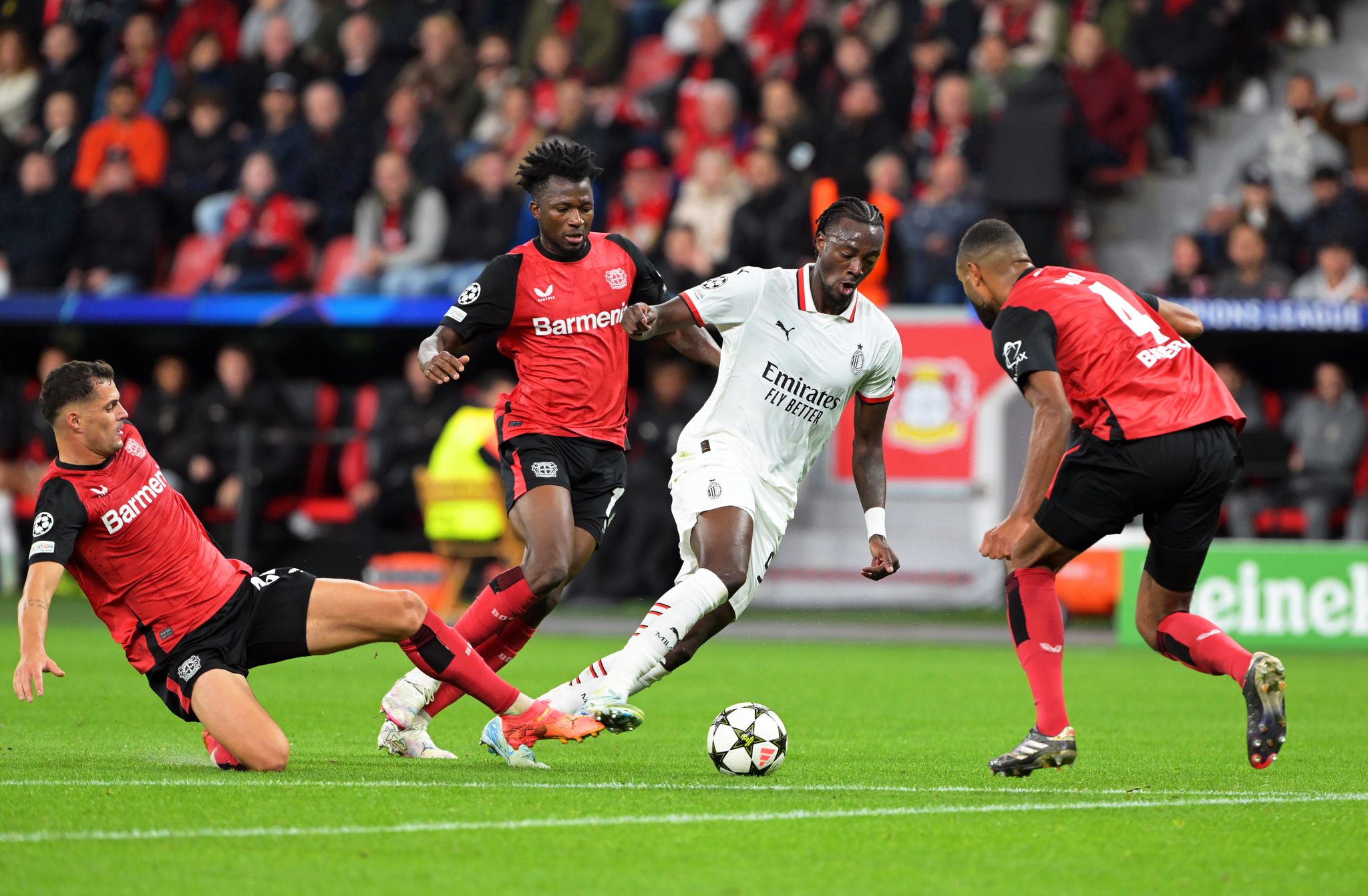 Leverkusen ringt auch Milan nieder: Boniface trifft