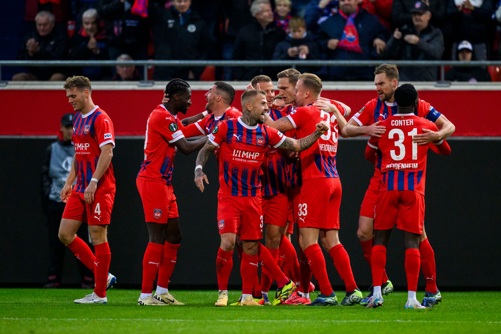Heidenheim feiert optimalen Start in Conference League mit historischem Sieg