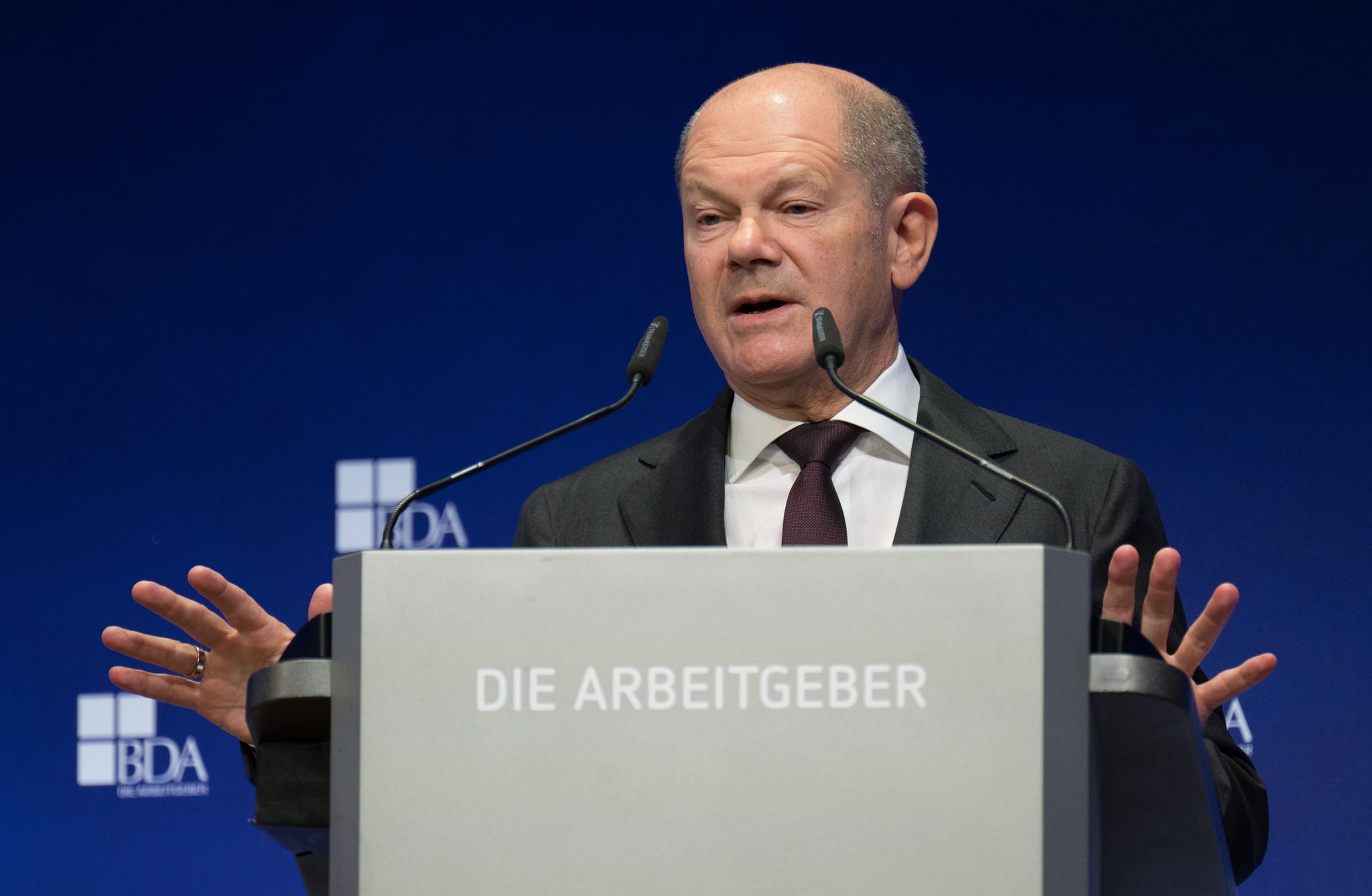 Olaf Scholz verspricht Wirtschaft Bürokratieentlastung