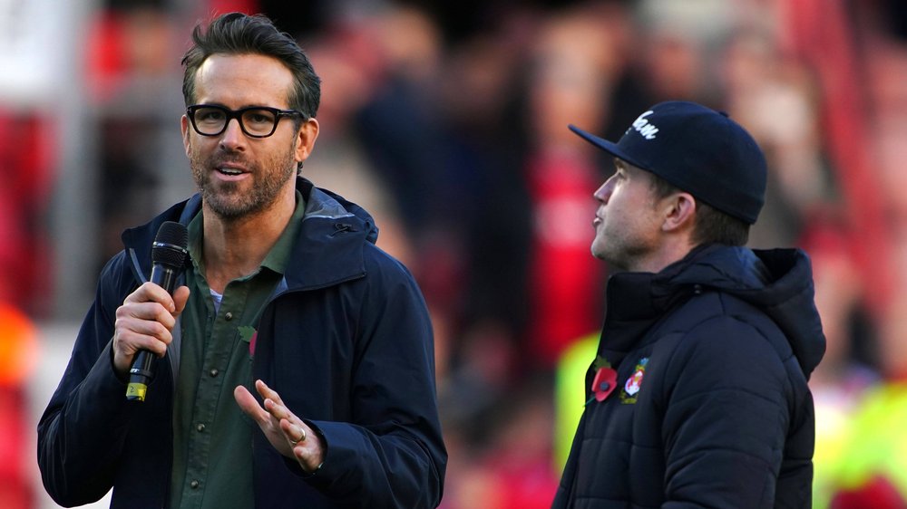 Ryan Reynolds und Rob McElhenney investieren in Wrexham Lager Beer Company