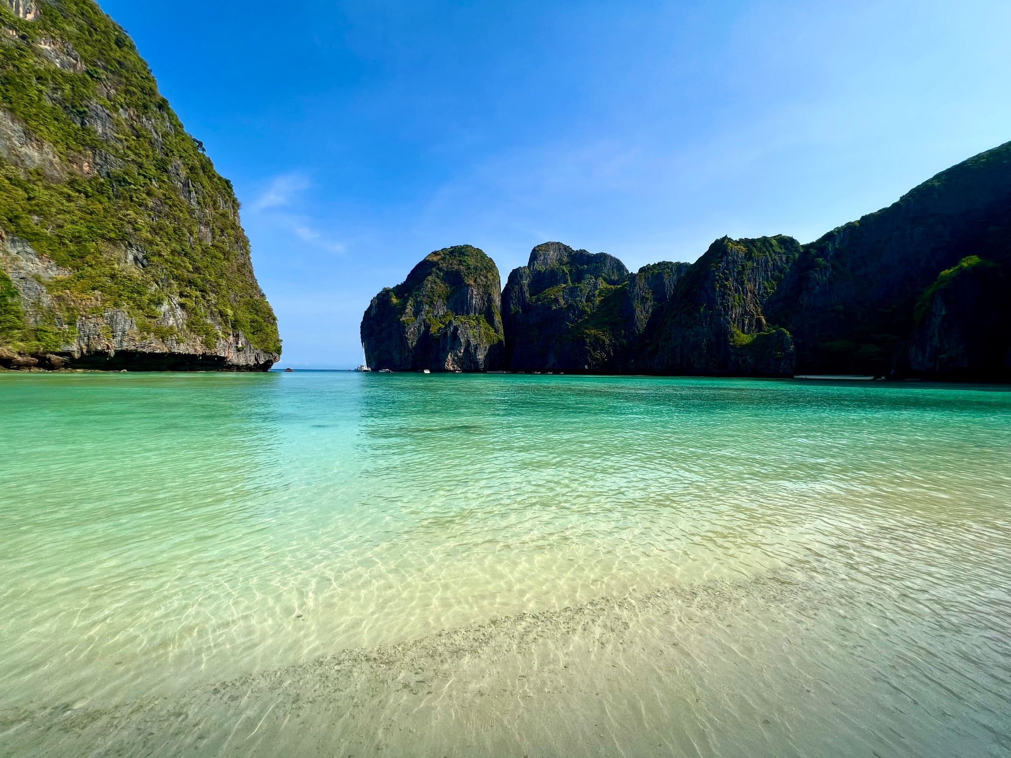 «The Beach»: Thailands Maya Bay öffnet wieder für Touristen