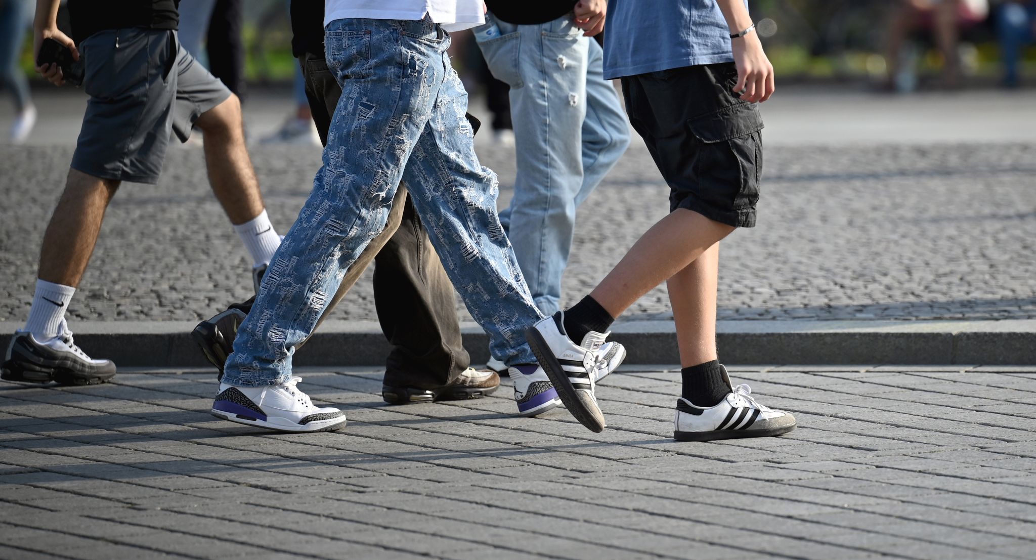 Studie: Mehr junge Männer politisch rechts, Frauen stabil