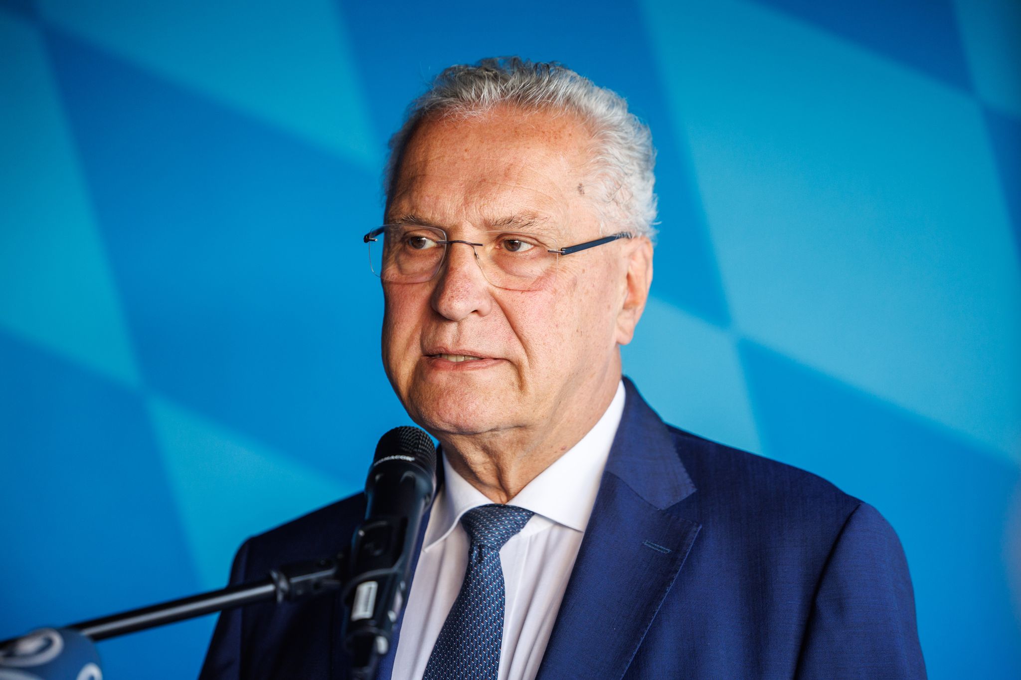 Vor Gipfel: Minister fordert konsequentere Stadionverbote