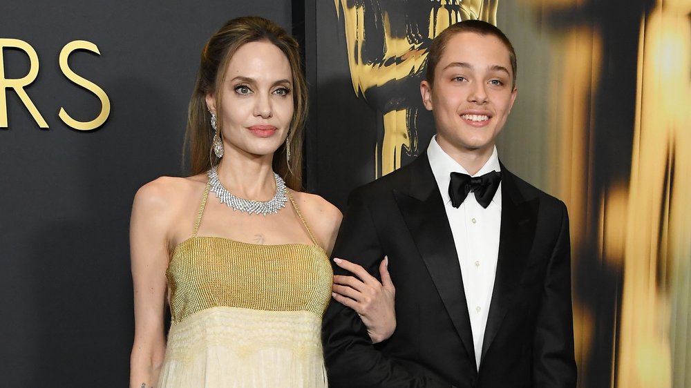 Angelina Jolie: Mit Sohn Knox auf dem roten Teppich