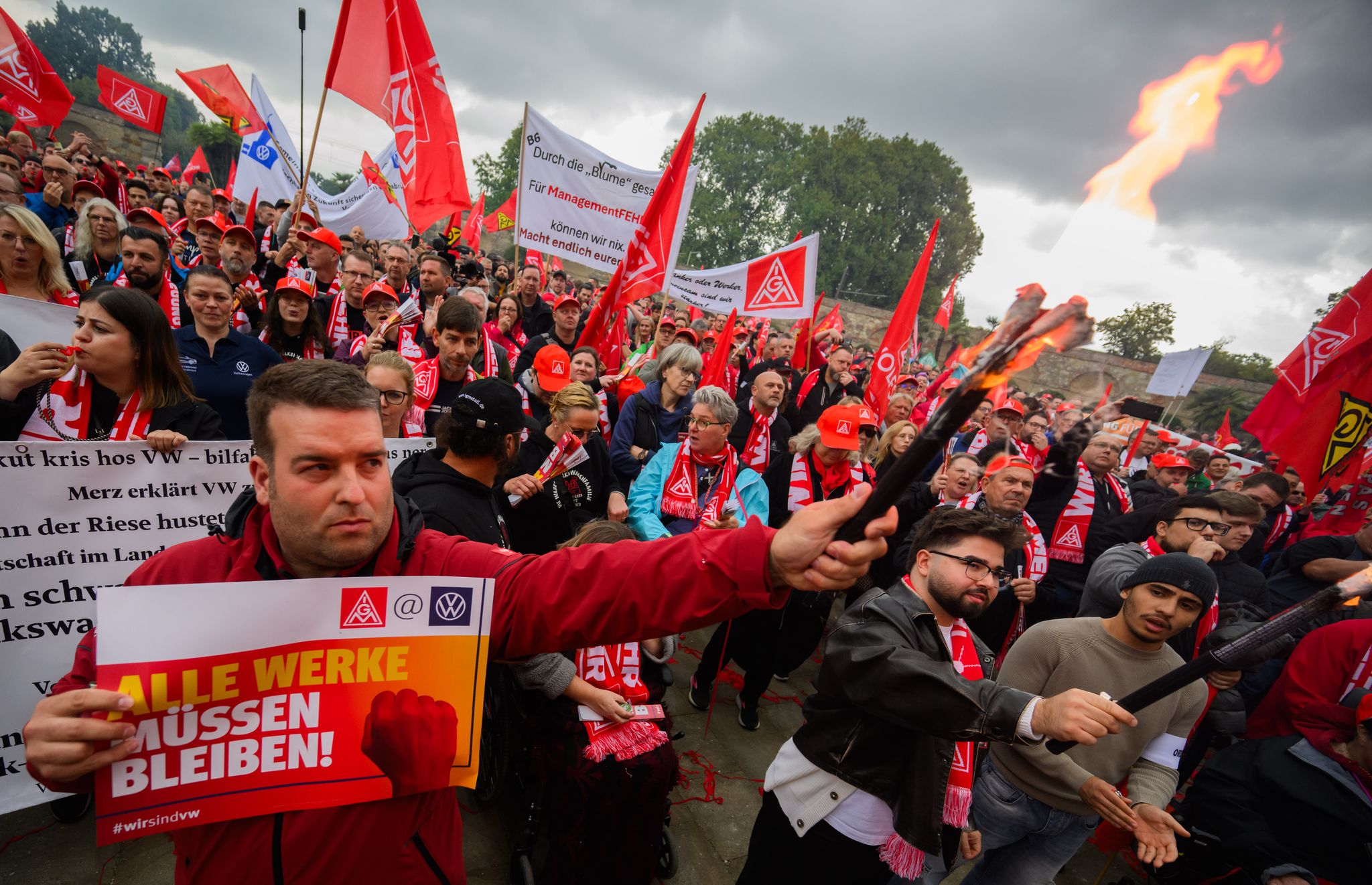 VW-Tarifrunde: IG Metall macht mit Protest-Kundgebung Druck