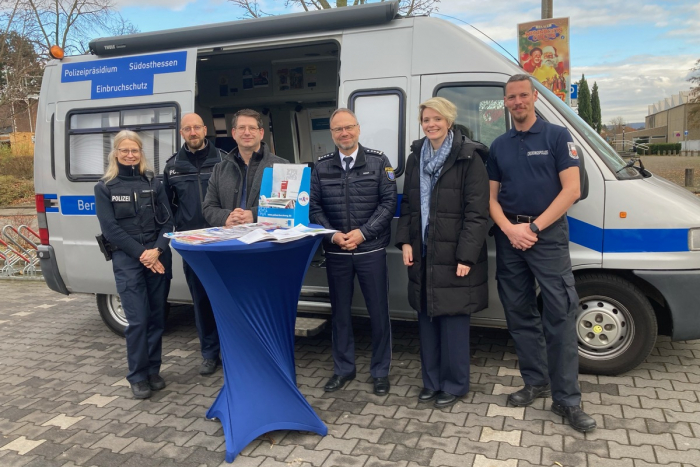 Großkrotzenburg: Polizei Beratungsmobil,50 Bürger informiert