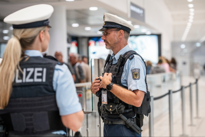 Bochum: Geschwister helfen Gesuchten