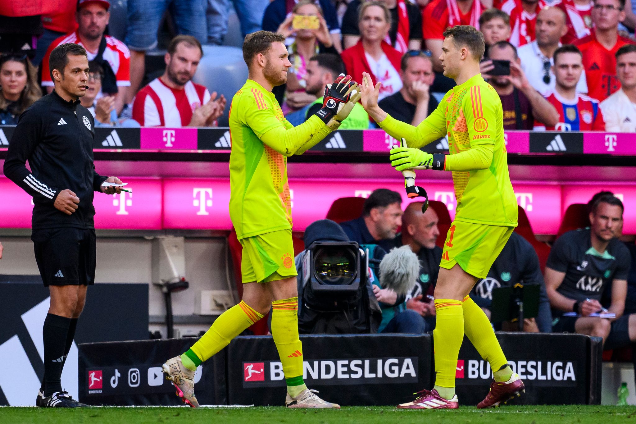 FC Bayern München vor Startelfeinsatz von Daniel Peretz gegen Augsburg