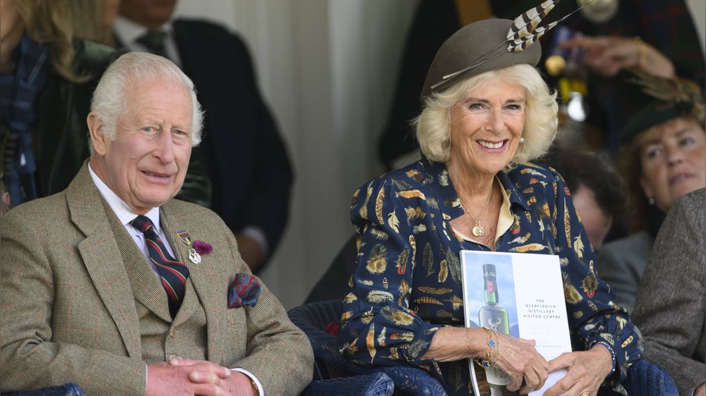 König Charles und Königin Camilla wollen einen neuen Vierbeiner