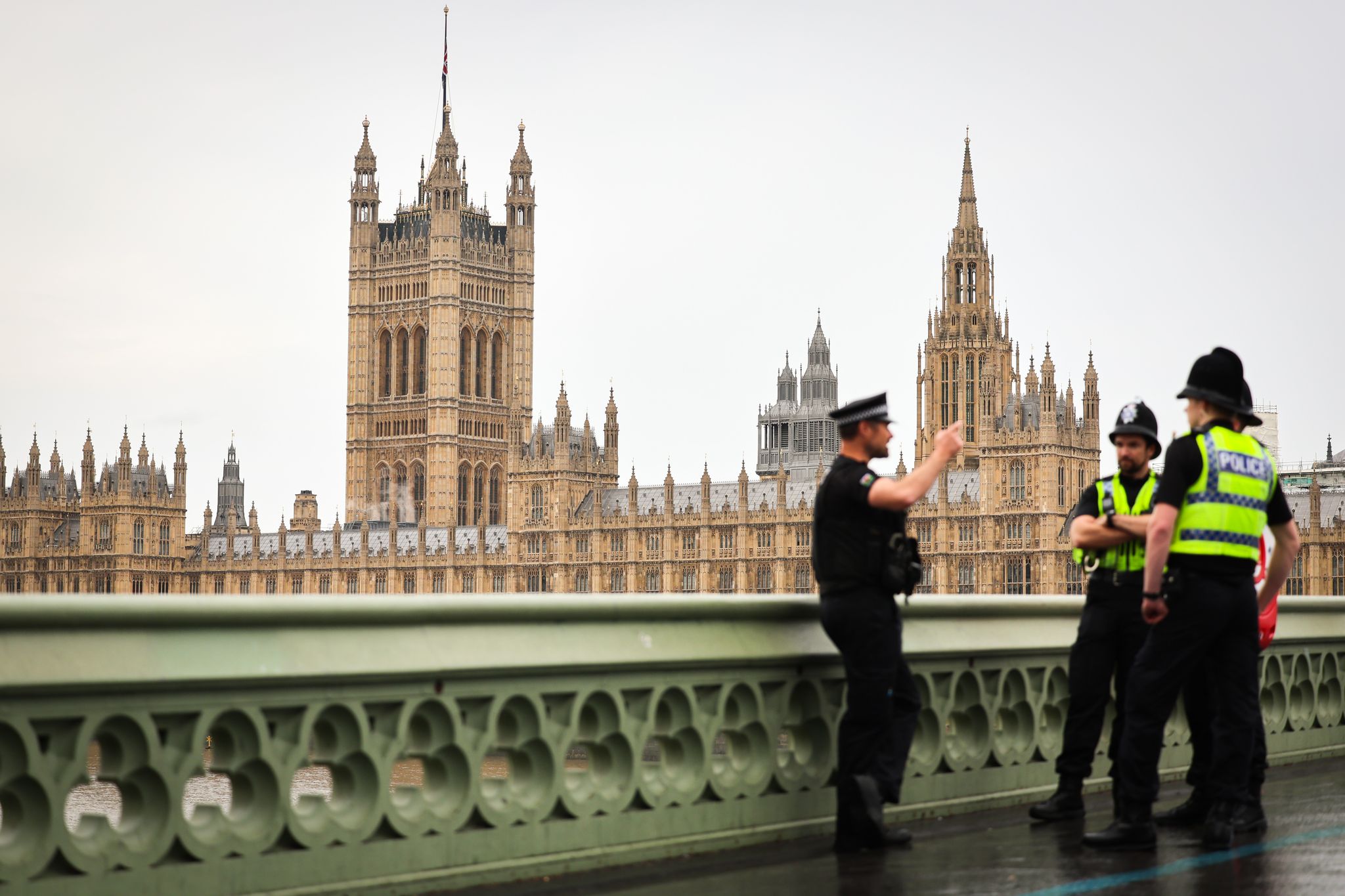 Streit auf Westminster Bridge: Mann schwer verletzt, Ermittlungen laufen