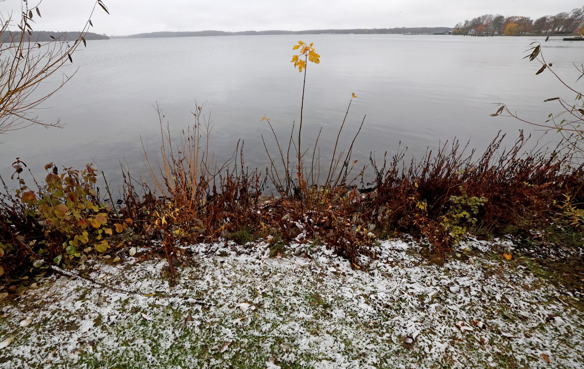 Kaltes und ungemütliches Wetter in Deutschland erwartet, Schnee und Schauer angekündigt