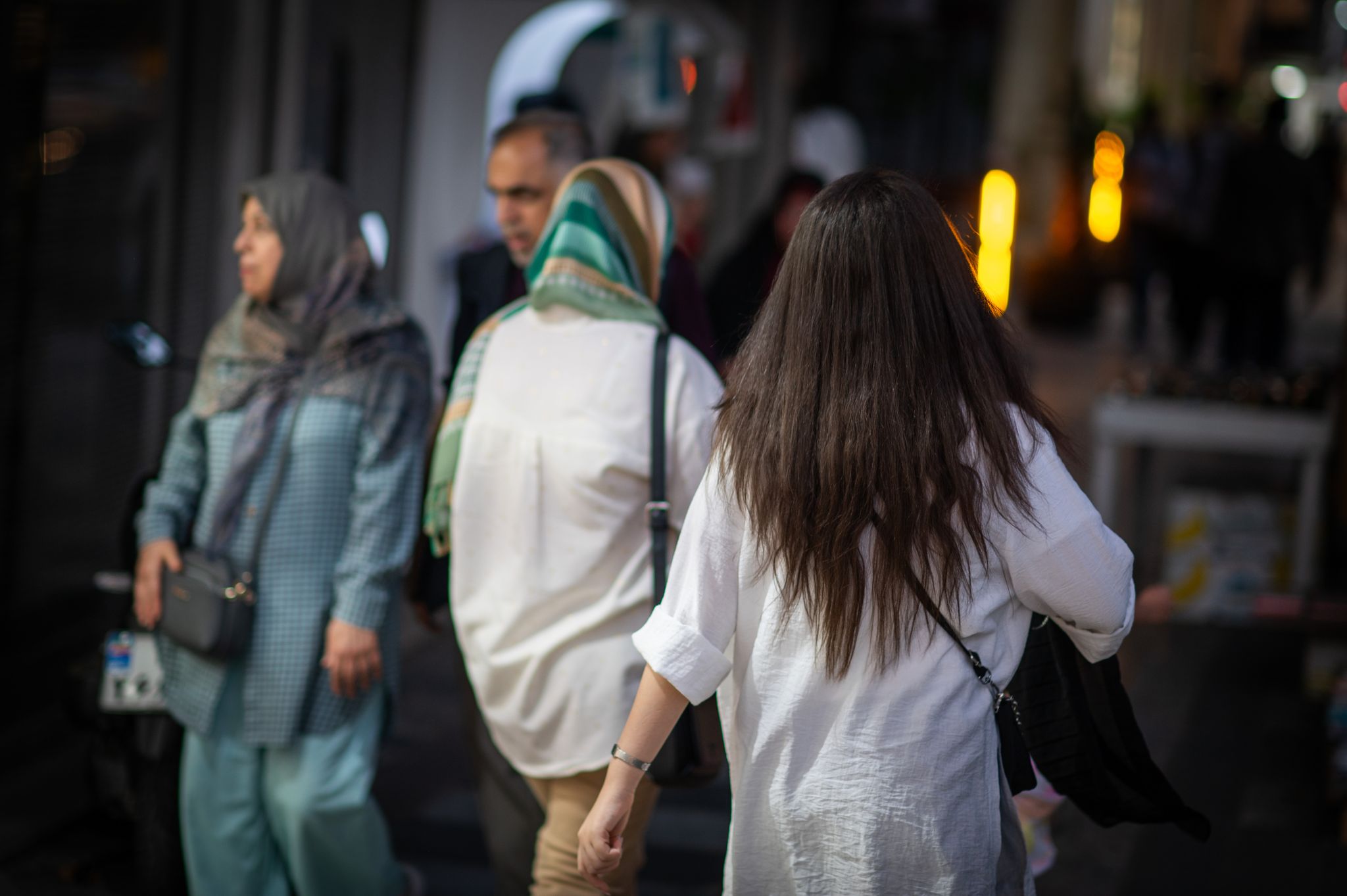 Strikte Kleiderregeln im Iran: «Klinik» für Frauen geplant