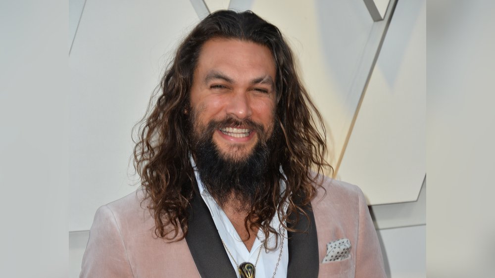 Jason Momoa braucht Barbra Streisand an Weihnachten