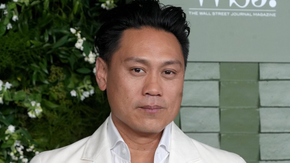 Regisseur Jon M. Chu wird während “Wicked”-Premiere Vater